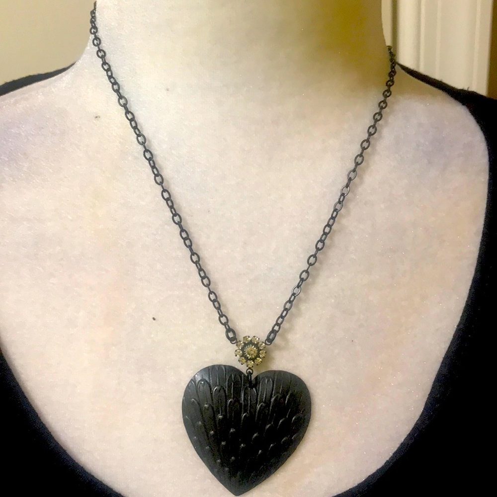 New black feathered heart necklace